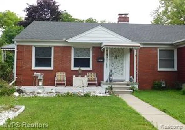 1st image of 18925 Roscommon St, Harper Woods, MI 48225 | MLS# 61009308