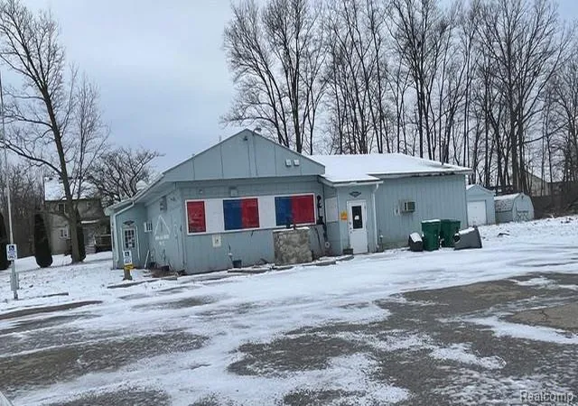 2nd image of 2260 S Belsay Rd, Burton, MI 48519 | MLS# 60971228