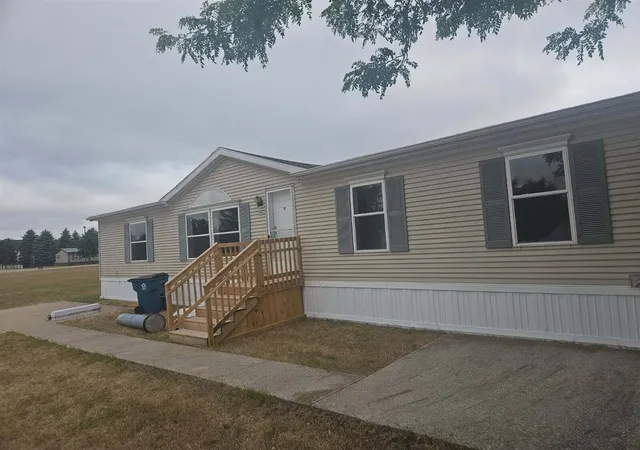1st image of 20828 Grandville Rd, Big Rapids, MI 49307 | MLS# 70548570