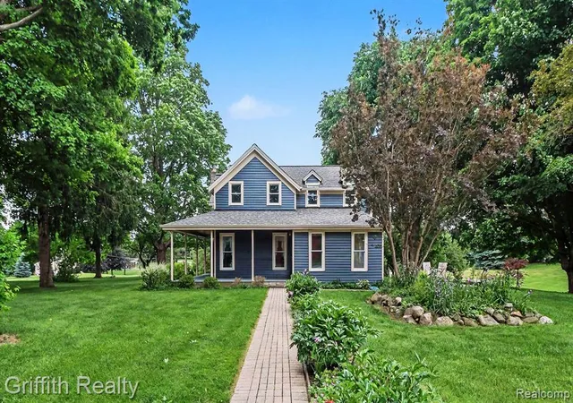2nd image of 3970 Van Amberg Rd, Brighton, MI 48114 9254 | MLS# 61003541