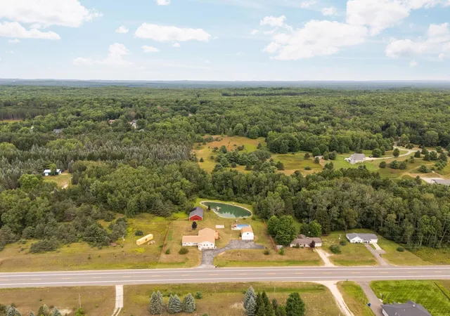 91st image of 11429 E M 55, Cadillac, MI 49601 | MLS# 80072500