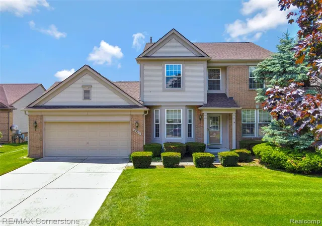 Homes for sale in Westland, MI | 8307 Parkside Dr, Westland, MI 48185 | MLS# 61006938