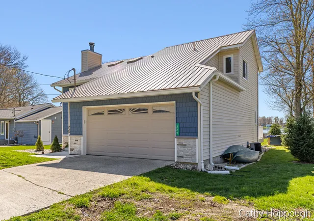 Homes for sale in Stanton, MI | 229 Ivason Dr, Stanton, MI 48888 | MLS# 70526507