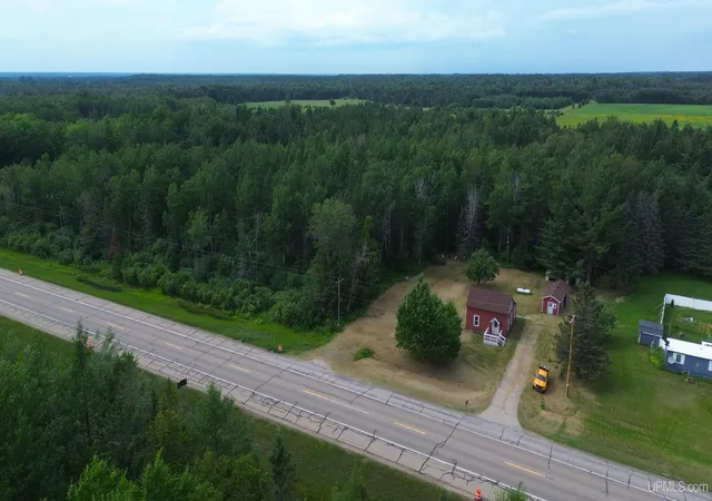 Homes for sale in Rapid River, MI | 9744 Us 2 Hwy, Rapid River, MI 49878 | MLS# 50213765