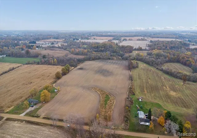 2nd image of 0 S New Lothrop, Durand, MI 48429 | MLS# 60949723