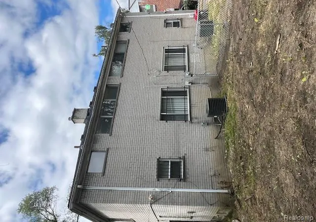 2nd image of 14526 32 Evergreen Rd, Detroit, MI 48223 | MLS# 60993274