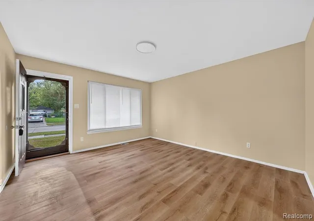 Photo 3 of Single family home for sale at 1608 Gloria St, Westland, MI 48186 8924 | MLS# 61025248 | Listing updated on 2026-08-28