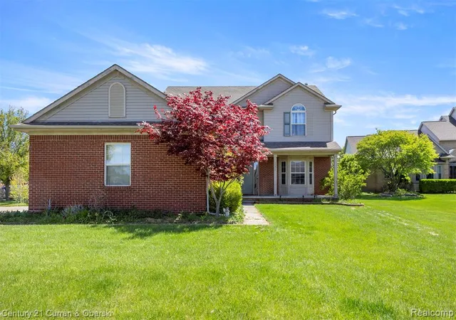 Homes for sale in Flat Rock, MI | 30537 Linden Ct, Flat Rock, MI 48134 | MLS# 61005870