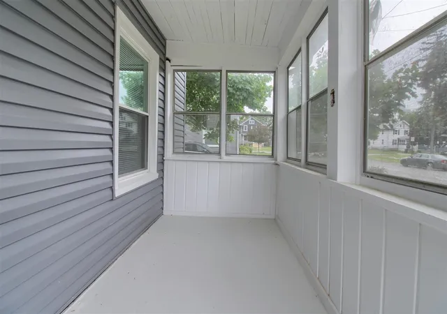 Homes for sale in Jackson, MI | 609 W Biddle St, Jackson, MI 49203 | MLS# 70516024