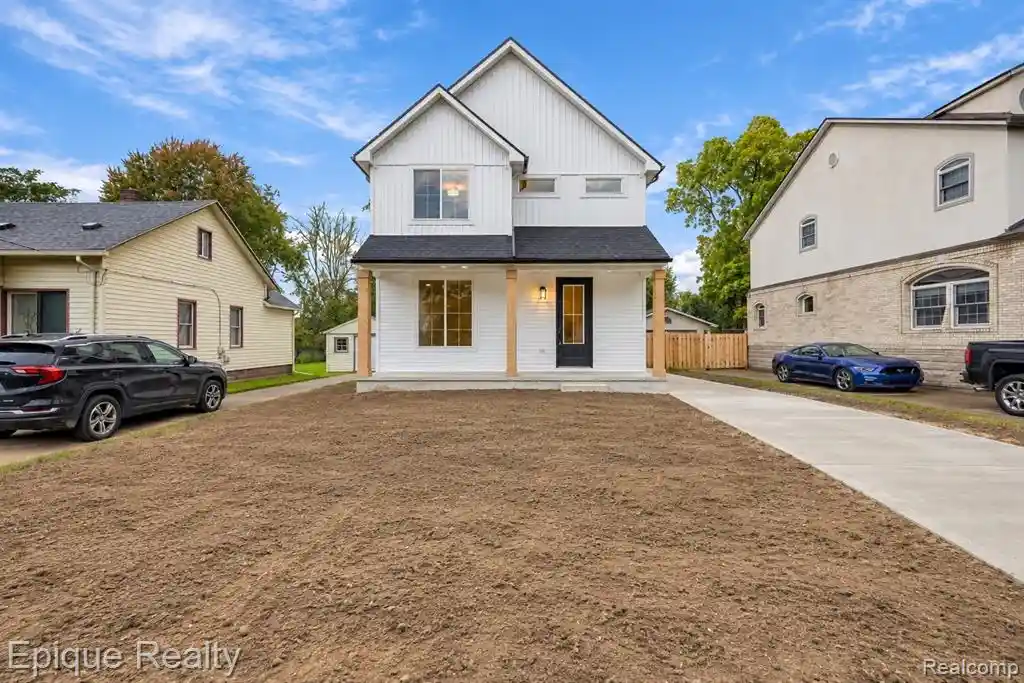 Photo 1 of Single family home for sale at 831 Goodale Ave, Clawson, MI 48017 | MLS# 61036117 | Listing updated on 2026-10-20