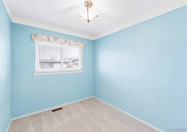 5th image of 4644 Kingsley Dr, Warren, MI 48092 4601 | MLS# 61005075
