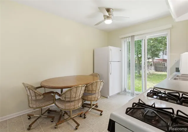 Homes for sale in Harper Woods, MI | 20644 Hollywood St, Harper Woods, MI 48225 | MLS# 61004584
