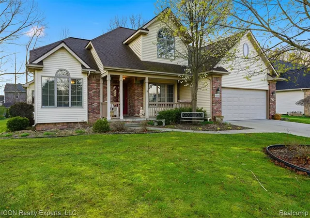 1st image of 9211 Meadow Ridge, Grand Blanc, MI 48439 | MLS# 61019249