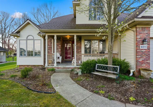 2nd image of 9211 Meadow Ridge, Grand Blanc, MI 48439 | MLS# 61019249