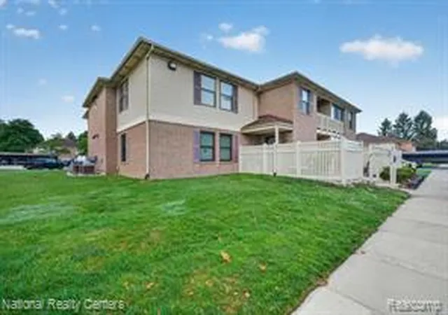 Homes for sale in South Lyon, MI | 61171 Greenwood Dr, South Lyon, MI 48178 | MLS# 61009107