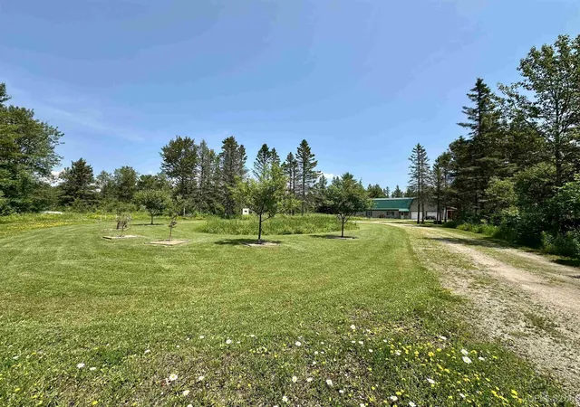 Homes for sale in Rapid River, MI | 9904 Us 2 Hwy, Rapid River, MI 49878 | MLS# 50196340