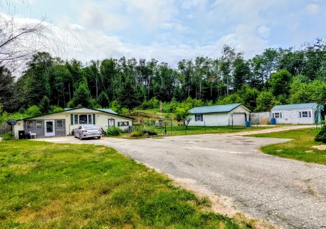 3rd image of 109 Forest Trl, Le Roy, MI 49655 | MLS# 50215698