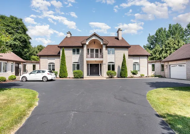 Photo 3 of Sale Pending at 1358 N Jones Rd, Essexville, MI 48732 | MLS# 50181888 | Listing updated on 2025-09-29