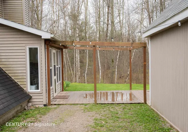 4th image of 1180 Winding Wood Dr, Farwell, MI 48622 | MLS# 50219767