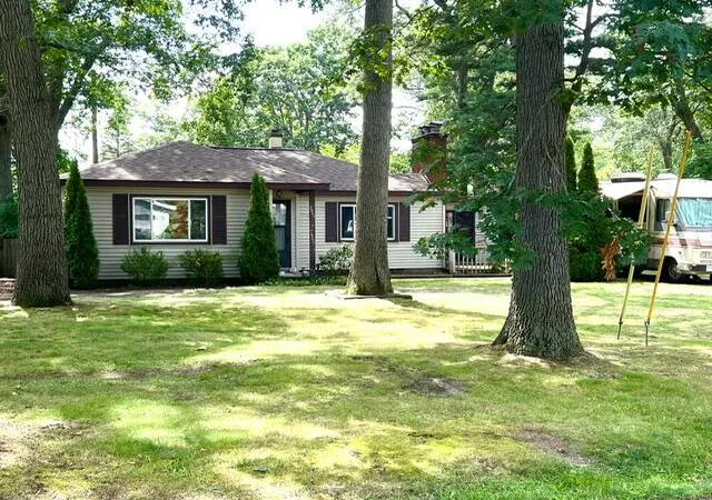 Photo 2 of Single family home for sale at 2063 S Manitou Cir, Norton Shores, MI 49441 | MLS# 70553477 | Listing updated on 2026-09-15