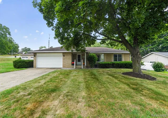 1st image of 1195 56th St, Wyoming, MI 49509 | MLS# 61022468