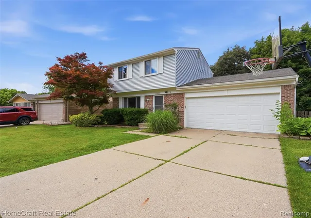Homes for sale in Canton, MI | 41462 Simcoe Dr, Canton, MI 48188 | MLS# 61004205