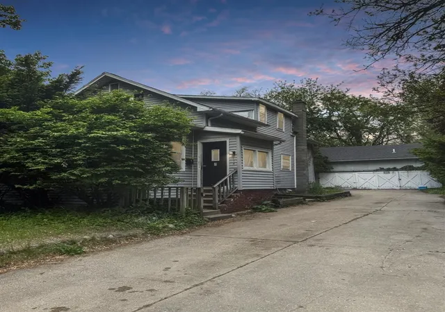 1st image of 108 Hutchinson St, Kalamazoo, MI 49001 | MLS# 70533440