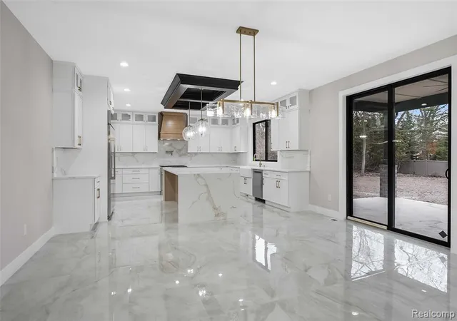 Photo 3 of Single family home for sale at 31130 Lahser, Beverly Hills, MI 48025 | MLS# 61003519 | Listing updated on 2026-08-02