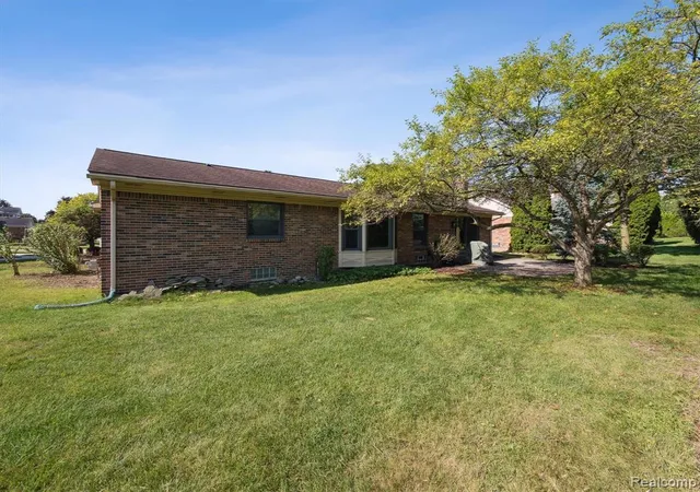 57th image of 17018 White Haven Dr, Northville, MI 48168 | MLS# 60382288