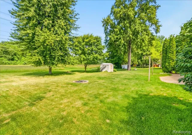 5th image of 14642 Wildbrook Dr, Van Buren Township, MI 48111 | MLS# 61007865