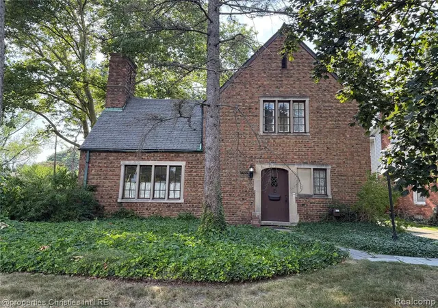 Photo 1 of Land for sale at 623 Coolidge Rd, Birmingham, MI 48009 | MLS# 61016264 | Listing updated on 2026-08-17
