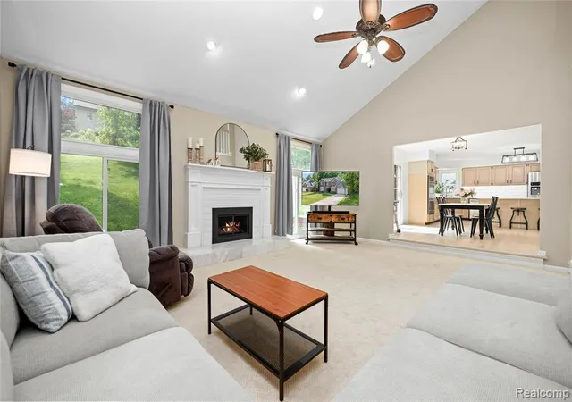 Photo 3 of Sale Pending at 30975 Sunderland Dr, Farmington Hills, MI 48331 5919 | MLS# 61000786 | Listing updated on 2026-08-30