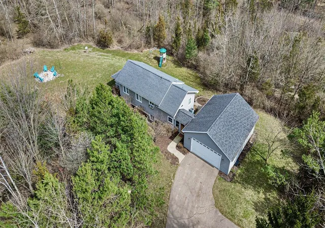 1st image of 7241 101st Ave, South Haven, MI 49090 | MLS# 70528562