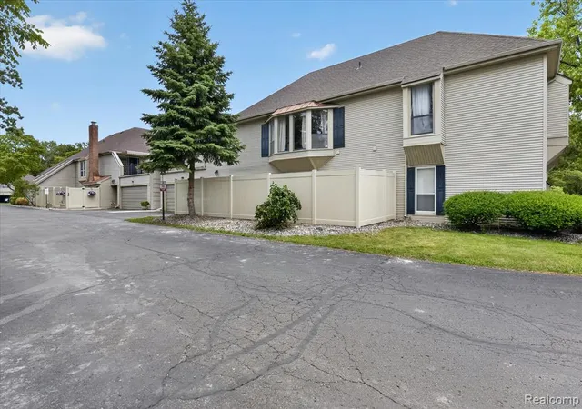 1st image of 8127 Colony Dr #21, Grosse Ile, MI 48138 | MLS# 61006299