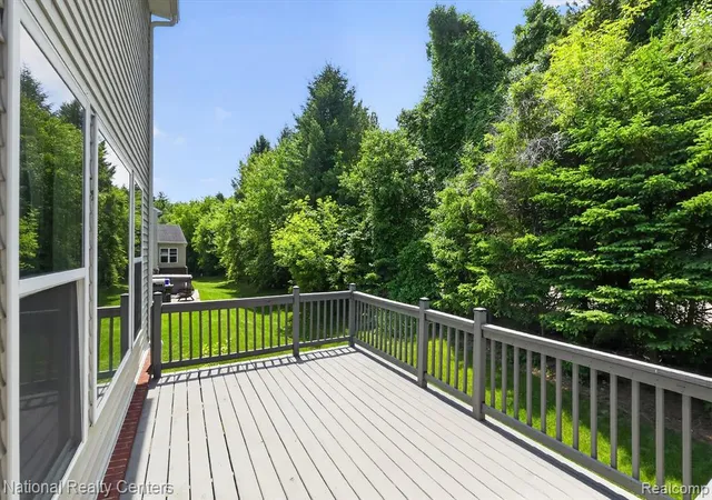 Homes for sale in New Hudson, MI | 59697 Twin Pines Dr, New Hudson, MI 48165 | MLS# 61001072