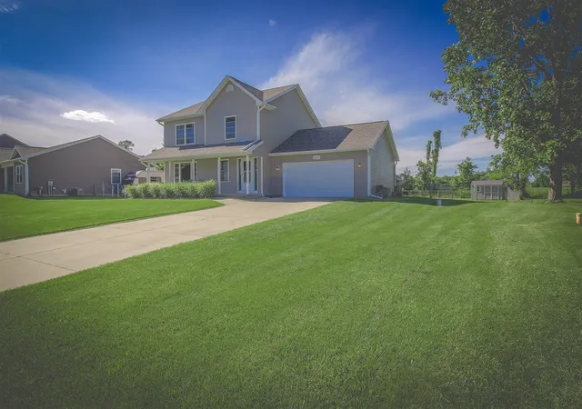 Photo 3 of Sale Pending at 7677 Stermer Dr, Kalamazoo, MI 49048 | MLS# 70540777 | Listing updated on 2026-08-31
