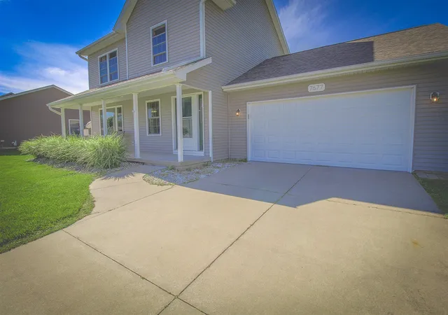Photo 4 of Sale Pending at 7677 Stermer Dr, Kalamazoo, MI 49048 | MLS# 70540777 | Listing updated on 2026-08-31