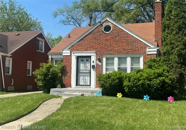 3rd image of 15371 Heyden St, Detroit, MI 48223 | MLS# 60996503