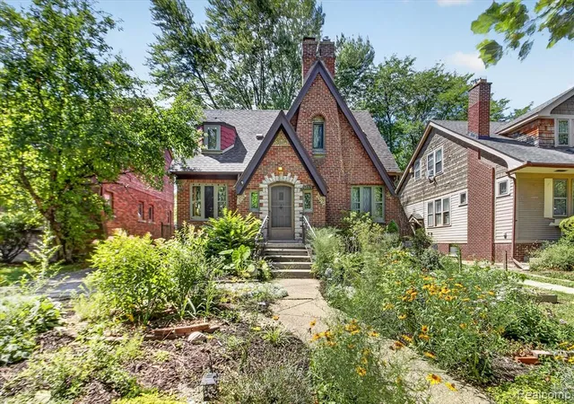Photo 2 of Single family home for sale at 5793 Grayton St, Detroit, MI 48224 2051 | MLS# 61025357 | Listing updated on 2026-09-10