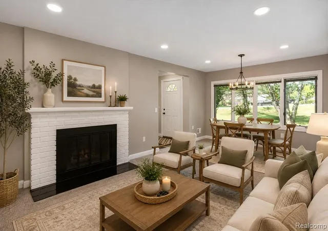Photo 3 of Single family home for sale at 4915 Walnut Lake Rd, West Bloomfield, MI 48323 2453 | MLS# 61025062 | Listing updated on 2026-09-13