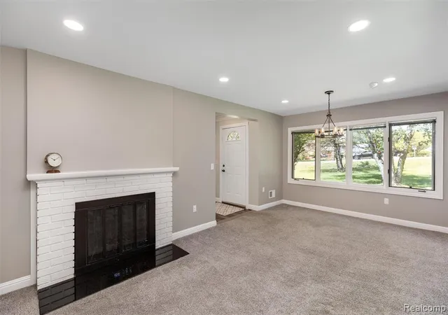 Photo 3 of Sale Pending at 4915 Walnut Lake Rd, West Bloomfield, MI 48323 2453 | MLS# 61025062 | Listing updated on 2026-10-12