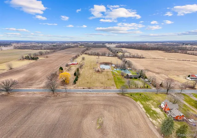 Homes for sale in Bancroft, MI | 3824 Britton Rd, Bancroft, MI 48414 | MLS# 60978076