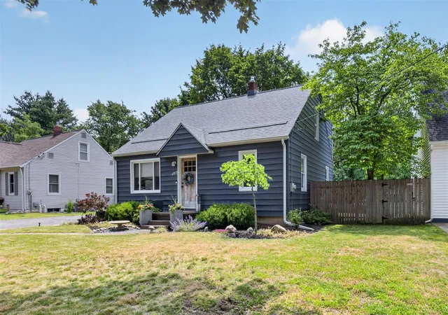 28th image of 2915 Lorraine Ave, Kalamazoo, MI 49008 | MLS# 70538073