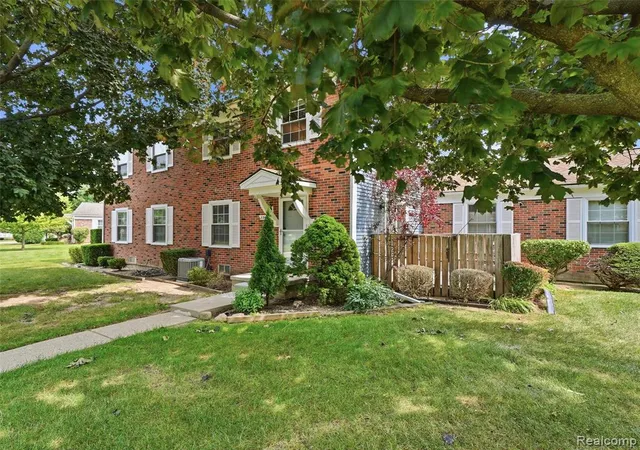 Photo 1 of Condo for sale at 23404 N Rockledge, Novi, MI 48375 | MLS# 61014045 | Listing updated on 2026-08-24
