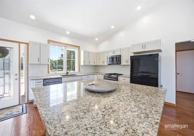 Photo 3 of Single family home for sale at 8165 Alpine Ave, Sparta, MI 49345 | MLS# 70555010 | Listing updated on 2026-09-03
