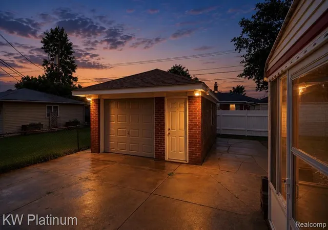 Homes for sale in Saint Clair Shores, MI | 25718 Harmon St, Saint Clair Shores, MI 48081 | MLS# 61008241