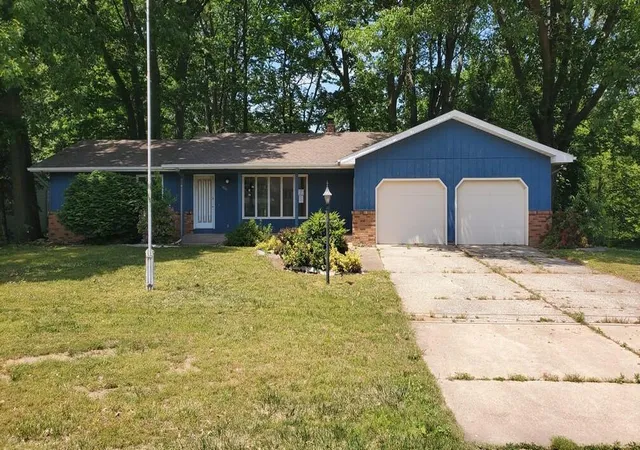 Photo 1 of Sale Pending at 14261 Essenburg Dr, Holland, MI 49424 | MLS# 70538196 | Listing updated on 2026-07-29