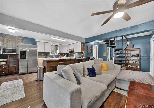 Photo 4 of Single family home for sale at 6089 Hardy Ave, East Lansing, MI 48823 1518 | MLS# 61025820 | Listing updated on 2026-10-10