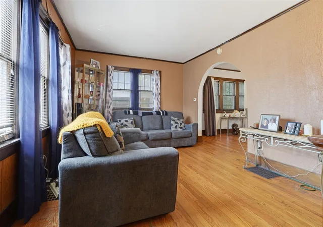 Photo 4 of Sale Pending at 431 Delaware St, Grand Rapids, MI 49507 | MLS# 70547261 | Listing updated on 2026-08-23