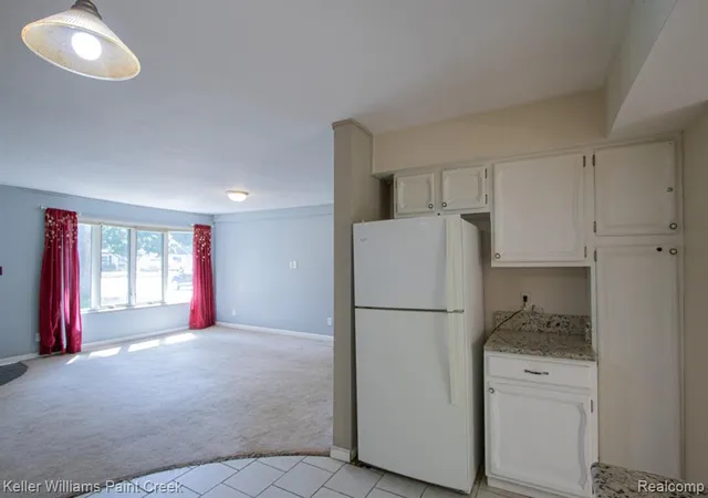 Photo 4 of Sale Pending at 21725 Ulrich St, Clinton Township, MI 48036 3721 | MLS# 61024055 | Listing updated on 2026-10-20